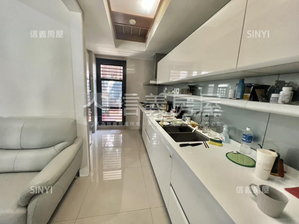 霸氣！公園三房雙車位豪邸房屋室內格局與周邊環境