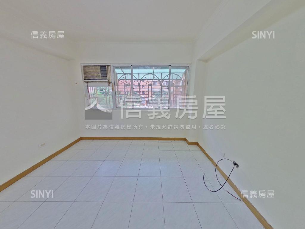 店長推薦國宅三房車位房屋室內格局與周邊環境
