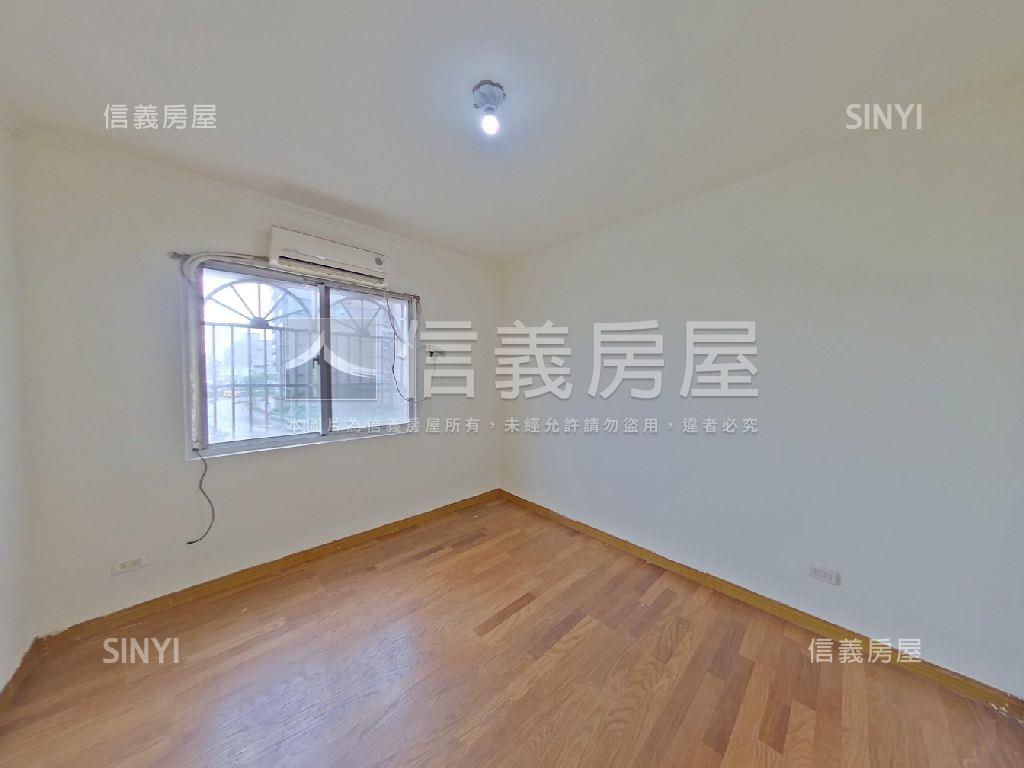 店長推薦國宅三房車位房屋室內格局與周邊環境