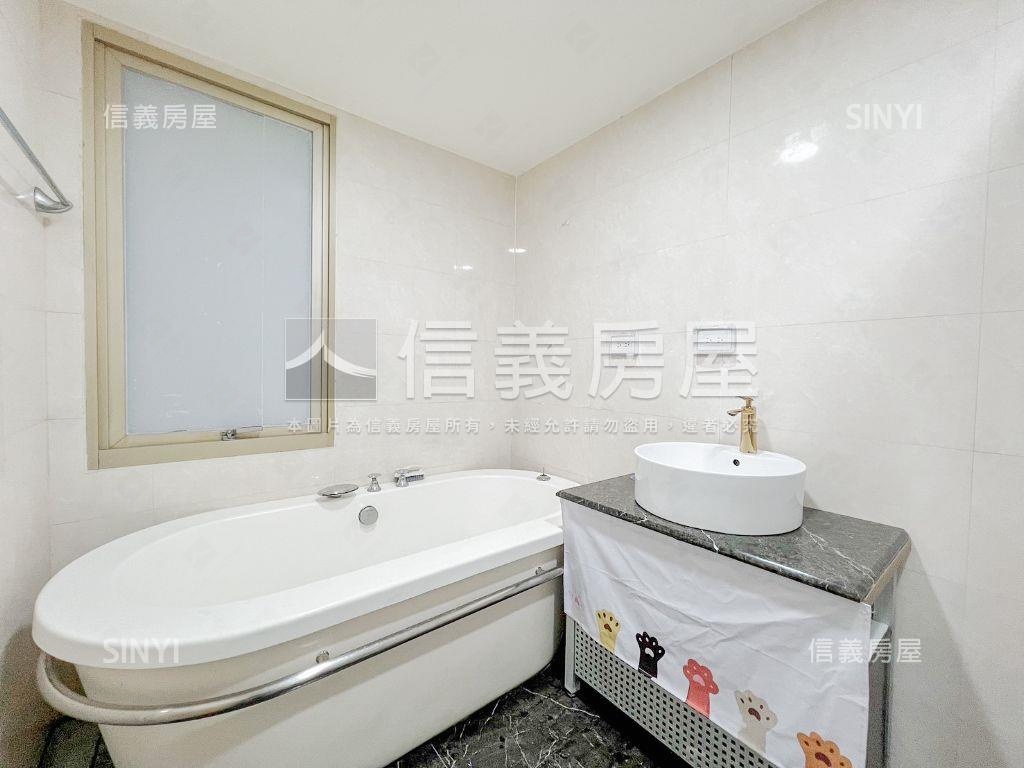 急售未來雙捷交匯新裝潢房屋室內格局與周邊環境