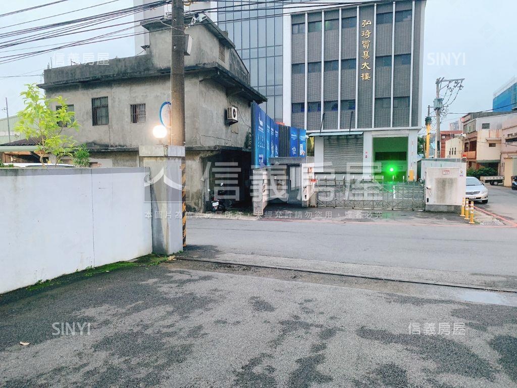 鄰南崁交流道整新廠房房屋室內格局與周邊環境