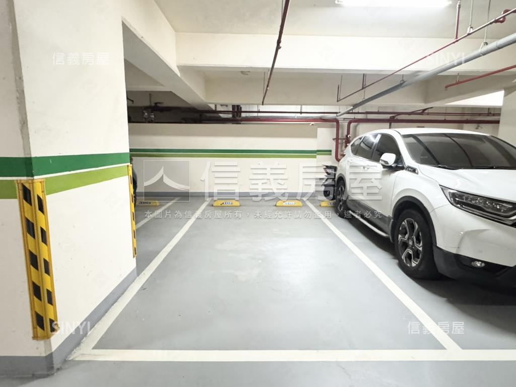 專任西屯質感兩房兩衛平車房屋室內格局與周邊環境