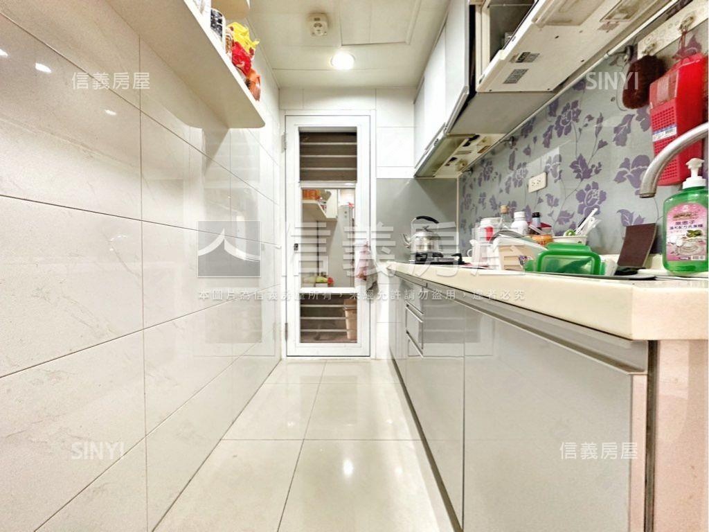 新歐洲景觀２房房屋室內格局與周邊環境
