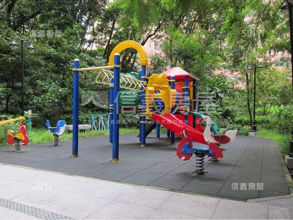 新歐洲景觀２房房屋室內格局與周邊環境