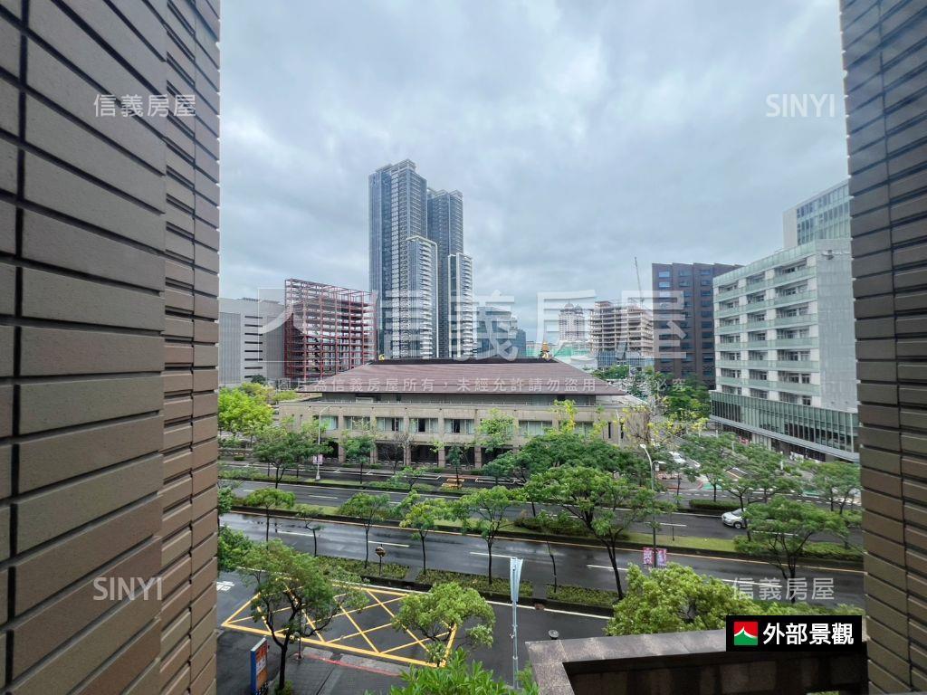 近內科大直上城景觀車位房屋室內格局與周邊環境