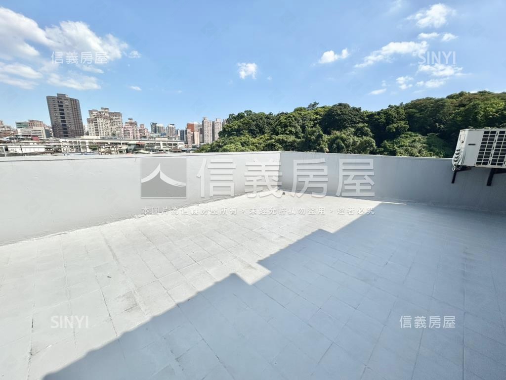民利街大空間華廈房屋室內格局與周邊環境