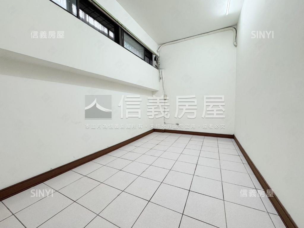 帥柳陽西街大面寬店面房屋室內格局與周邊環境