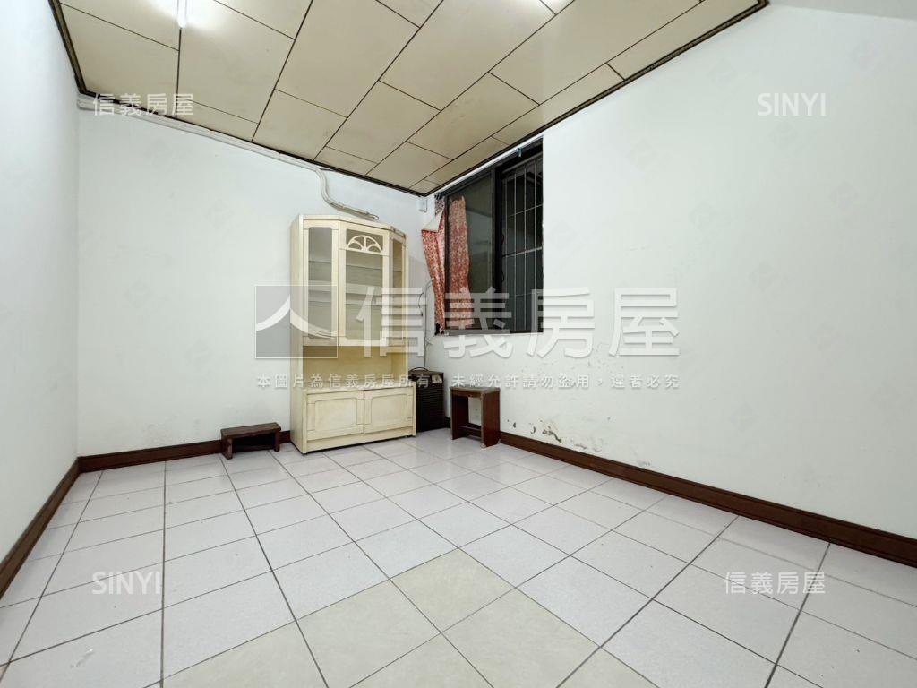 帥柳陽西街大面寬店面房屋室內格局與周邊環境