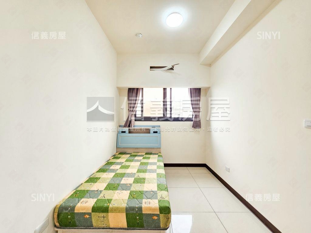 草漯鴻灃一心兩房車位房屋室內格局與周邊環境