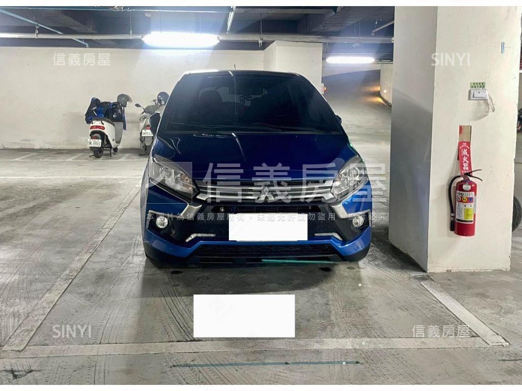 草漯鴻灃一心兩房車位房屋室內格局與周邊環境
