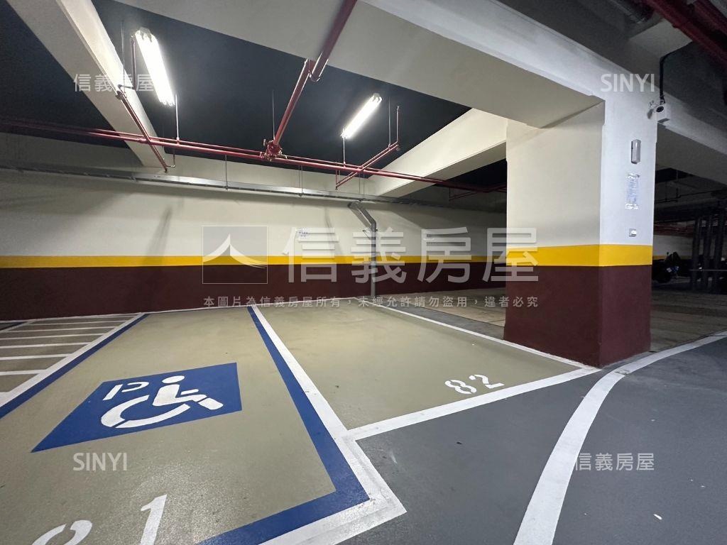 ⭐稀有央北露台大三房車位房屋室內格局與周邊環境