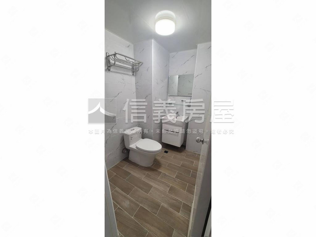 國際富市三房雙車位房屋室內格局與周邊環境