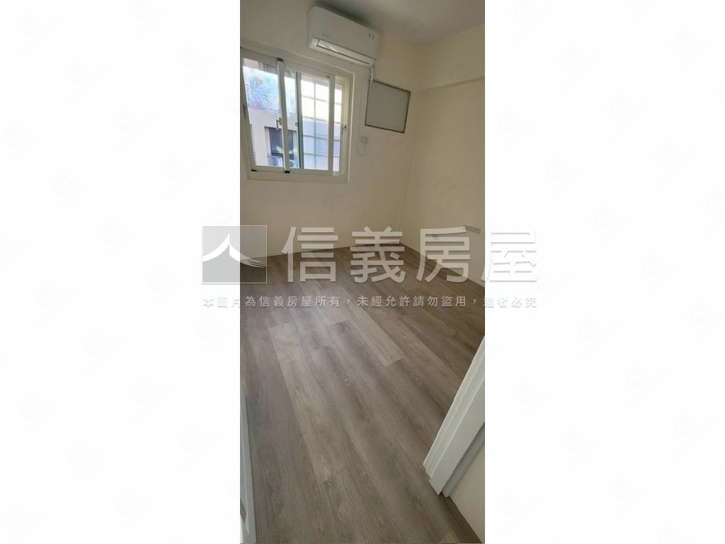 國際富市三房雙車位房屋室內格局與周邊環境