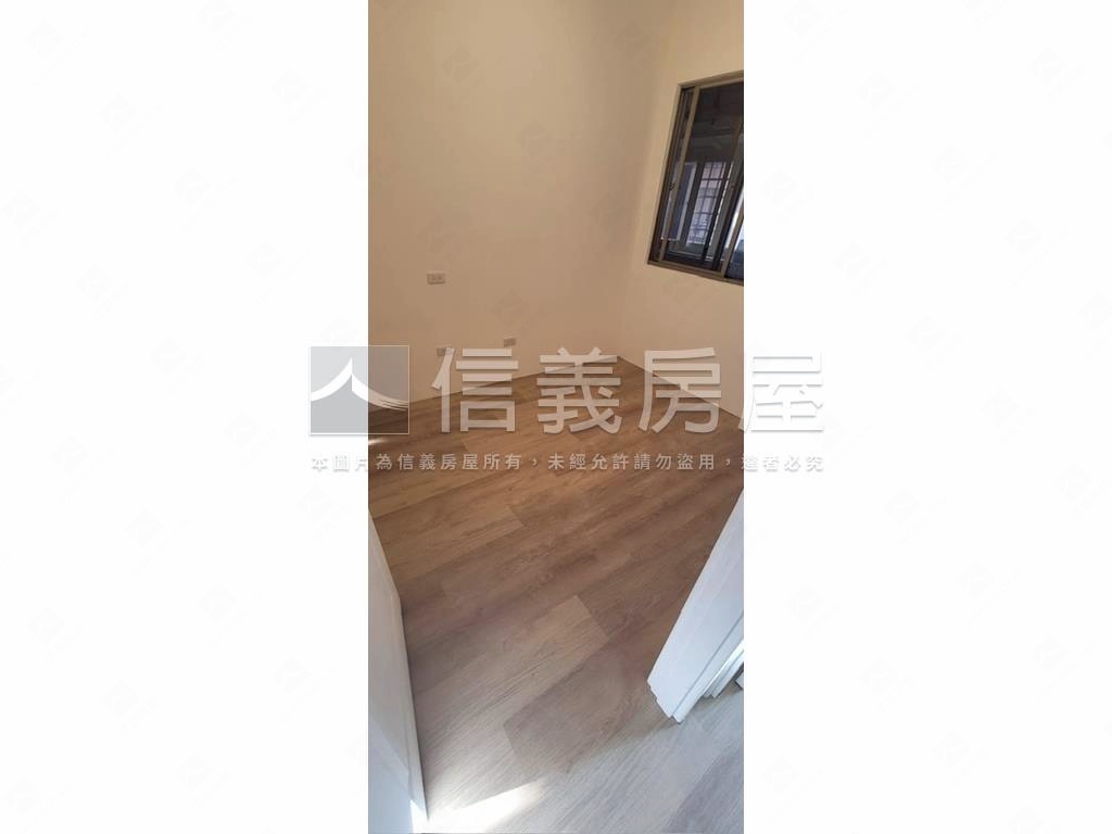 國際富市三房雙車位房屋室內格局與周邊環境