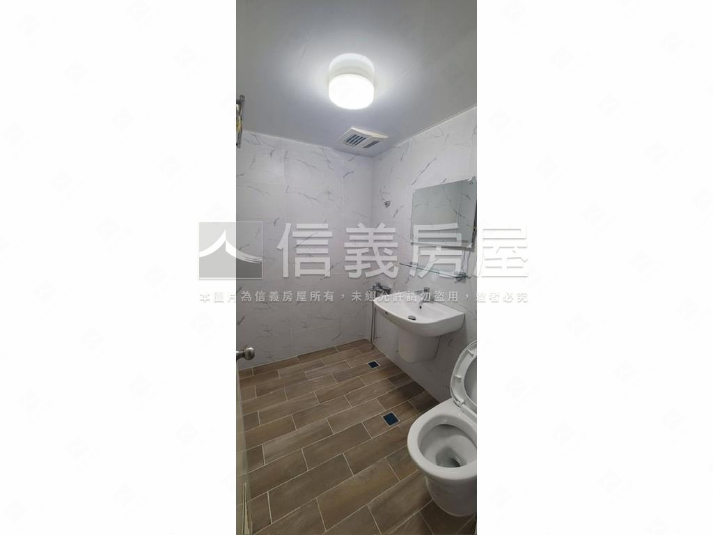 國際富市三房雙車位房屋室內格局與周邊環境