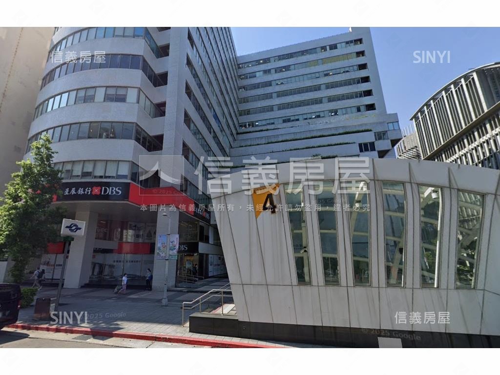 小巨蛋商機好停車人潮金店房屋室內格局與周邊環境