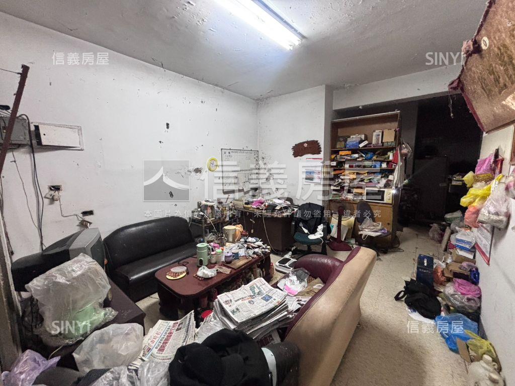 中美街一樓大三房房屋室內格局與周邊環境