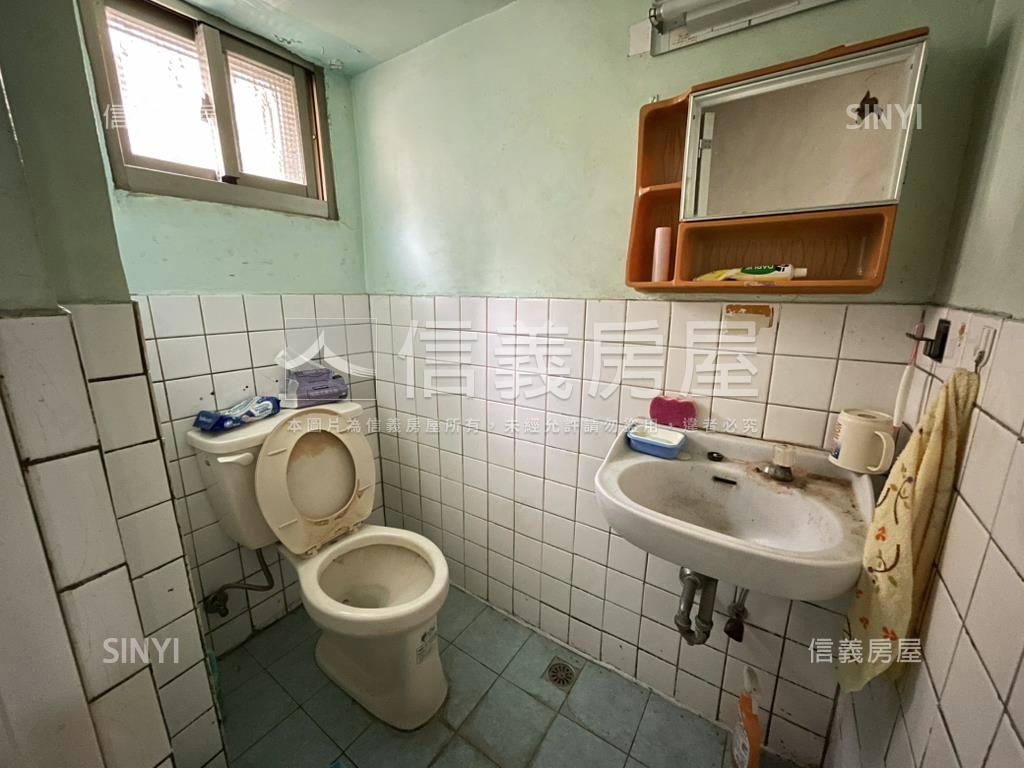 東大路方正透天房屋室內格局與周邊環境