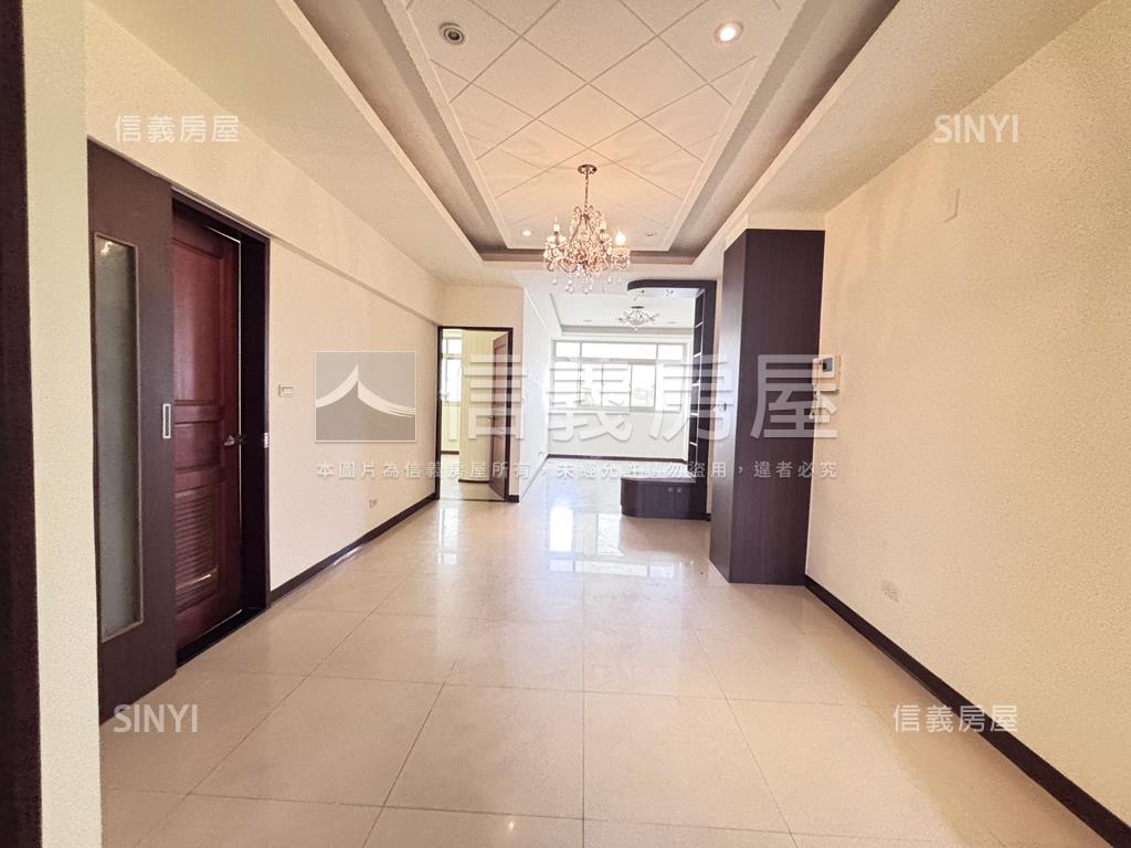 校墅華廈方正大三房房屋室內格局與周邊環境