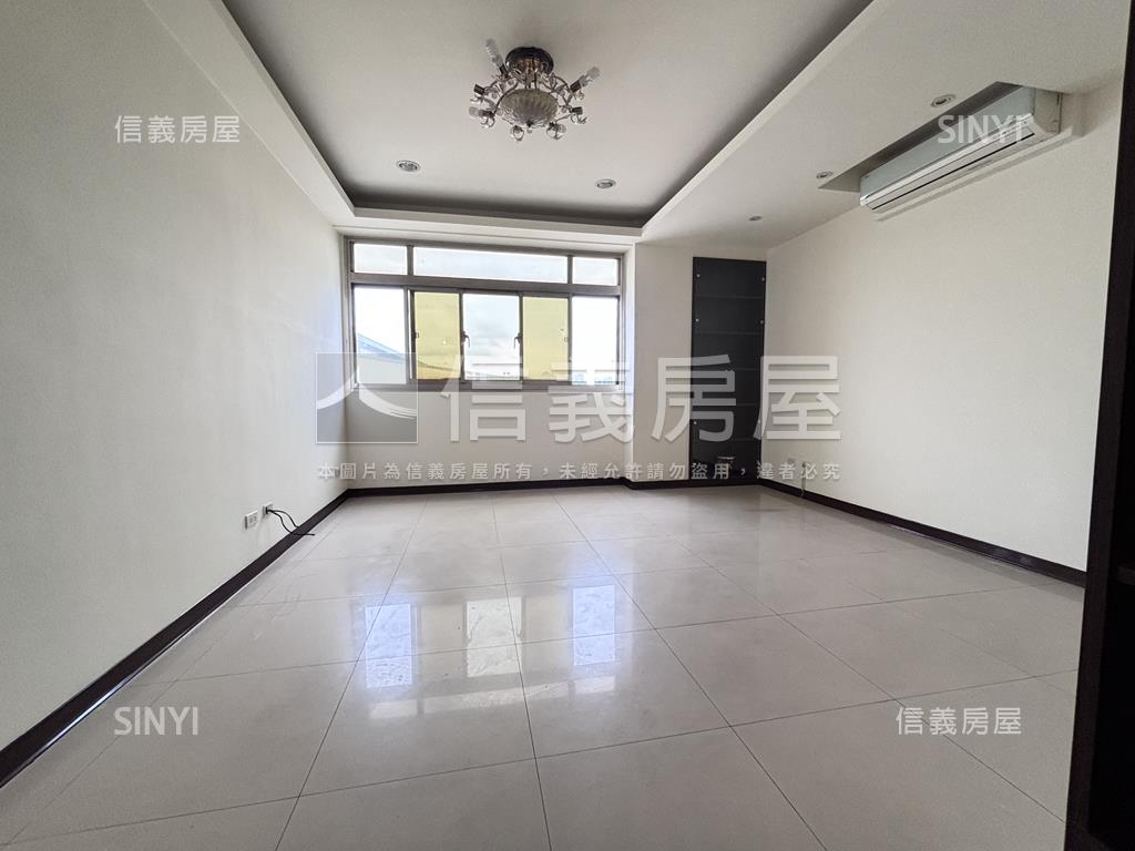 校墅華廈方正大三房房屋室內格局與周邊環境