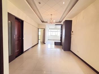 校墅華廈方正大三房