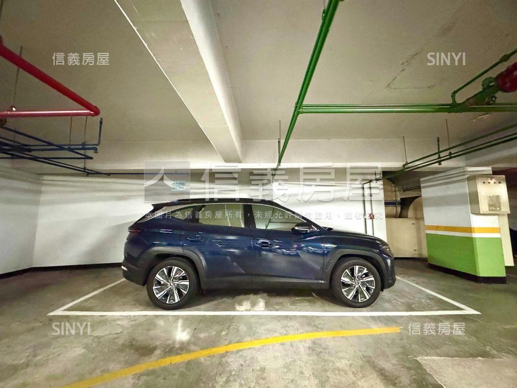 專任－歡樂家庭美３房車位房屋室內格局與周邊環境