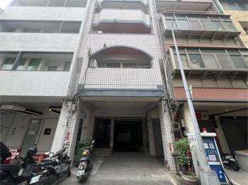 中區收租套房四樓