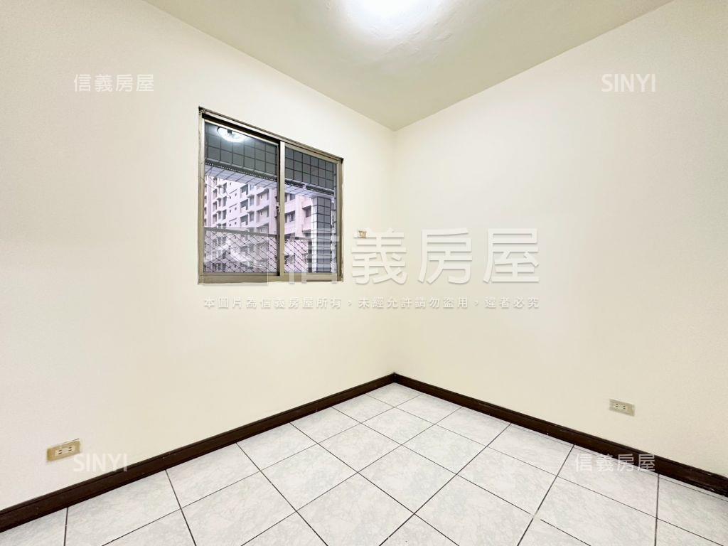 稀有中平路明亮電梯三房房屋室內格局與周邊環境