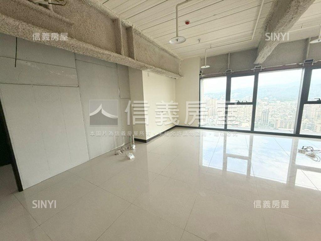 馥華艾美晴空萬里房屋室內格局與周邊環境
