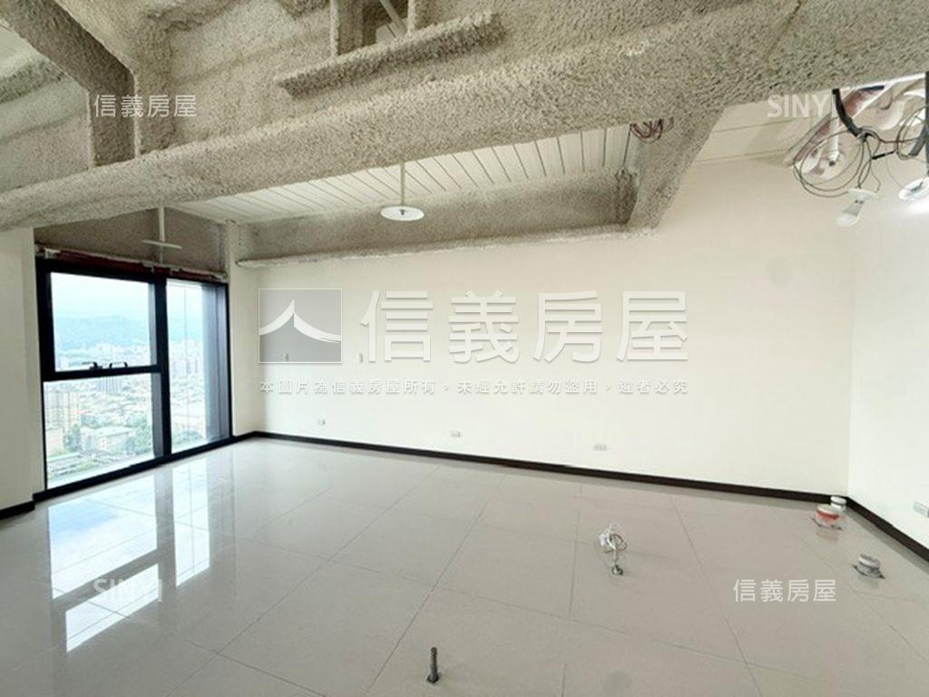 馥華艾美晴空萬里房屋室內格局與周邊環境