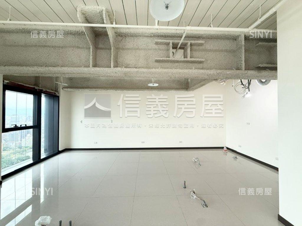 馥華艾美晴空萬里房屋室內格局與周邊環境