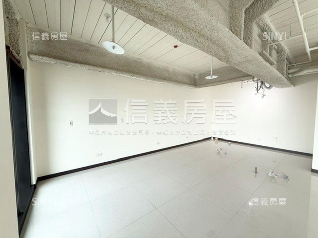 馥華艾美晴空萬里房屋室內格局與周邊環境