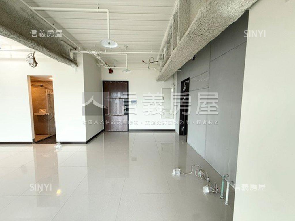 馥華艾美晴空萬里房屋室內格局與周邊環境