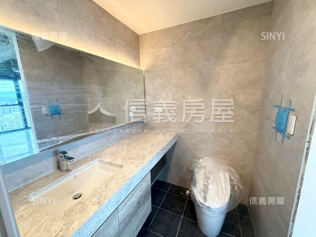 馥華艾美晴空萬里房屋室內格局與周邊環境