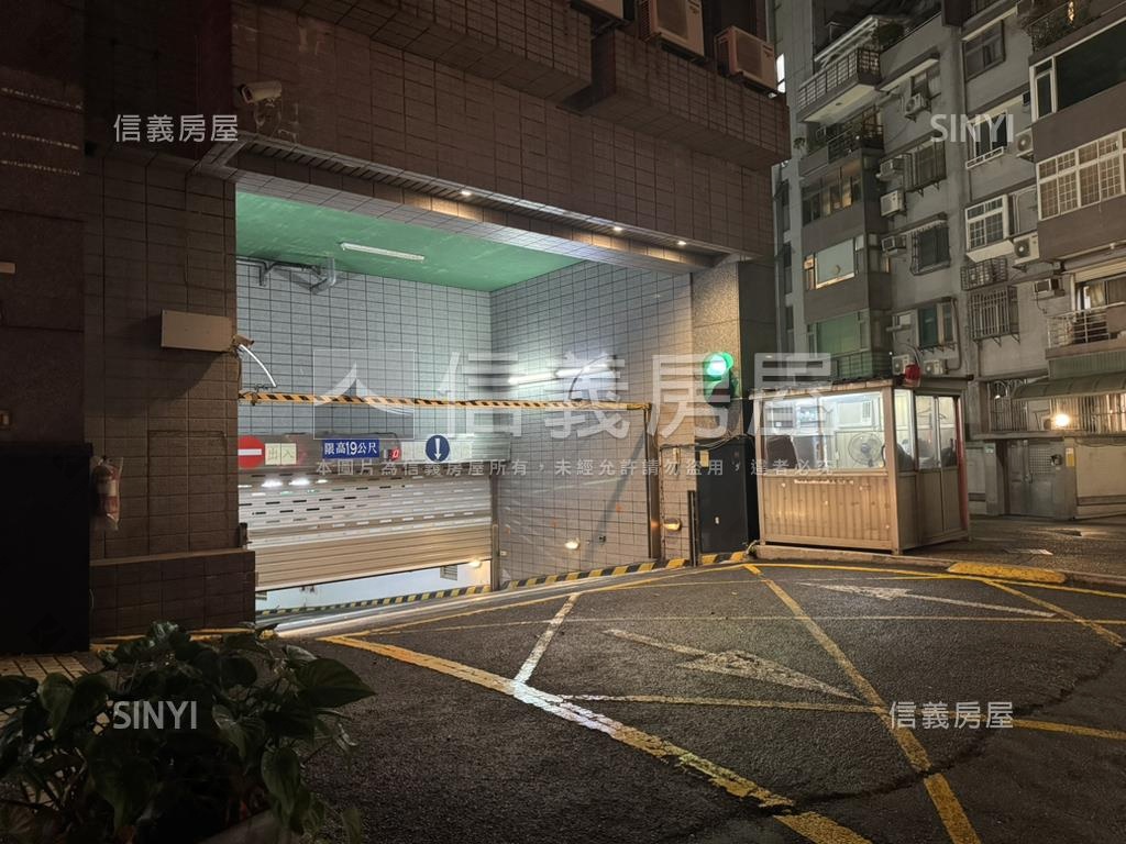 獨立Ｂ１坡道平面大車位房屋室內格局與周邊環境