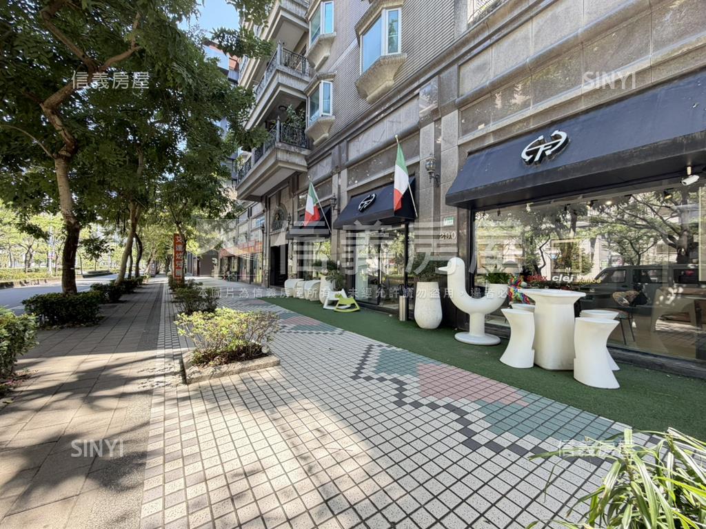 近內科稀有臻品邊間店面房屋室內格局與周邊環境