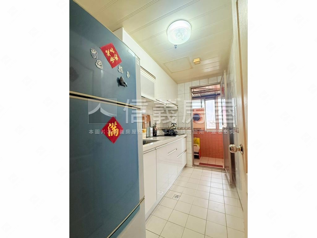 龍騰明亮高樓雅致三房房屋室內格局與周邊環境