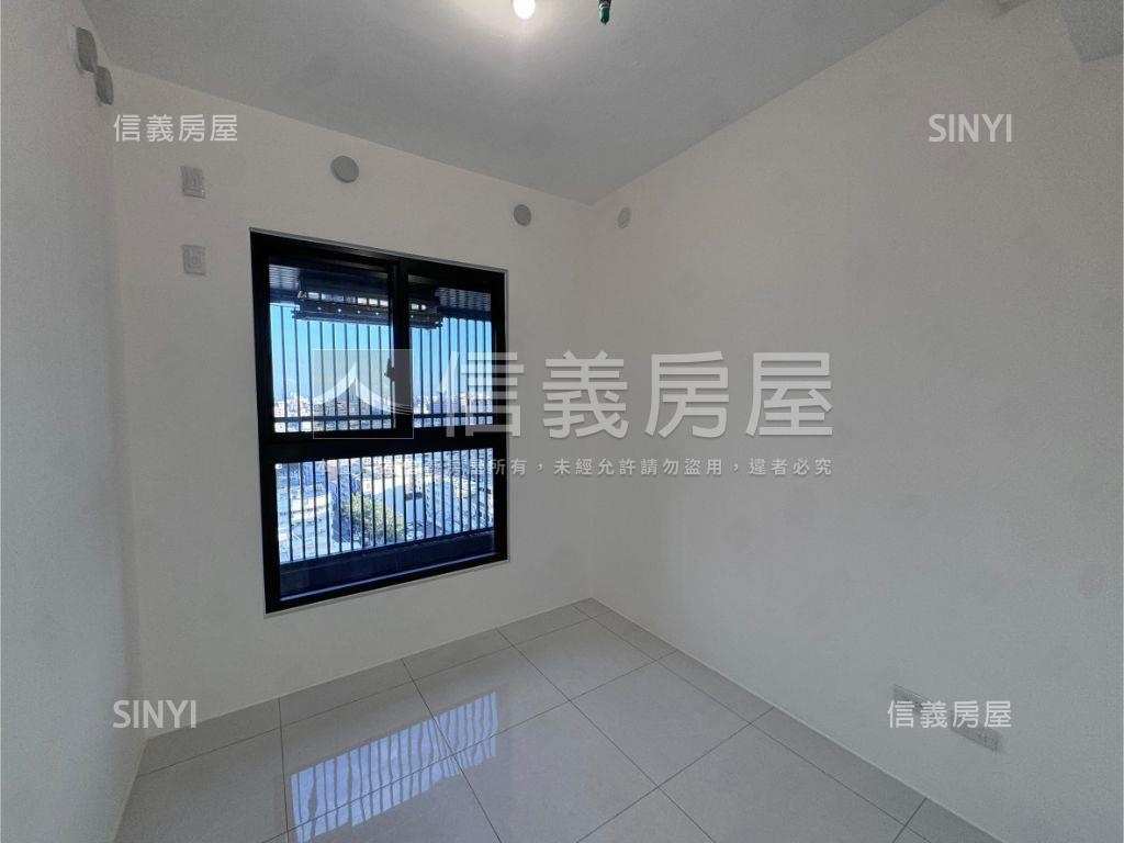 第一樂章全新高樓三房平車房屋室內格局與周邊環境