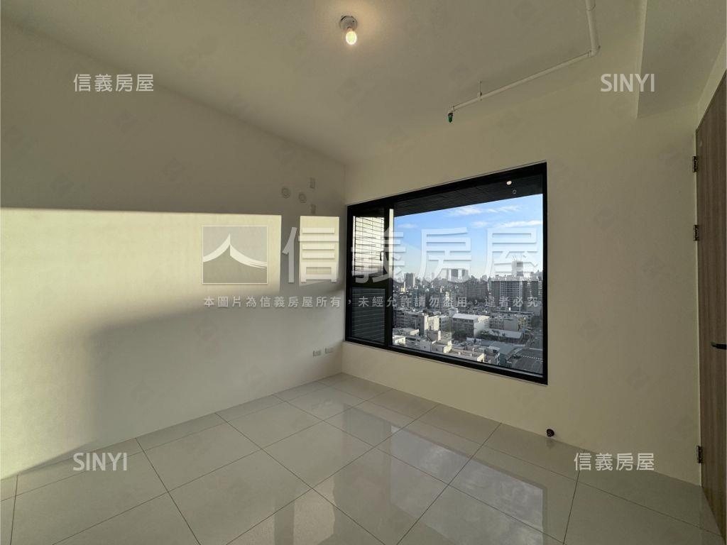 第一樂章全新高樓三房平車房屋室內格局與周邊環境