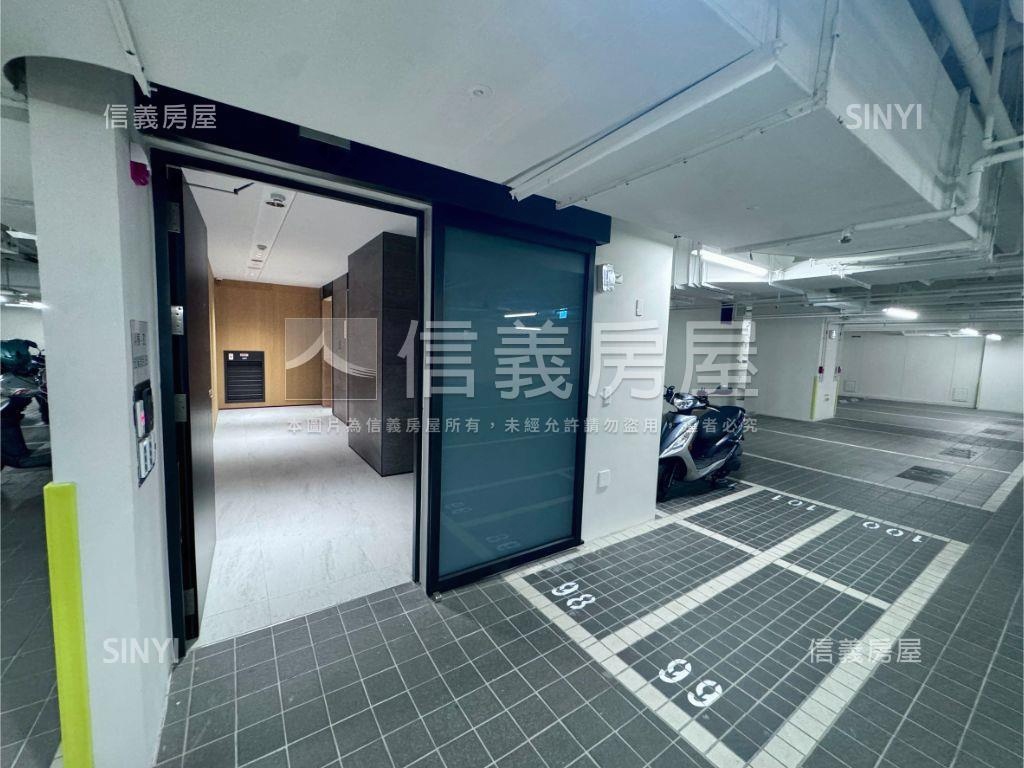 第一樂章全新高樓三房平車房屋室內格局與周邊環境