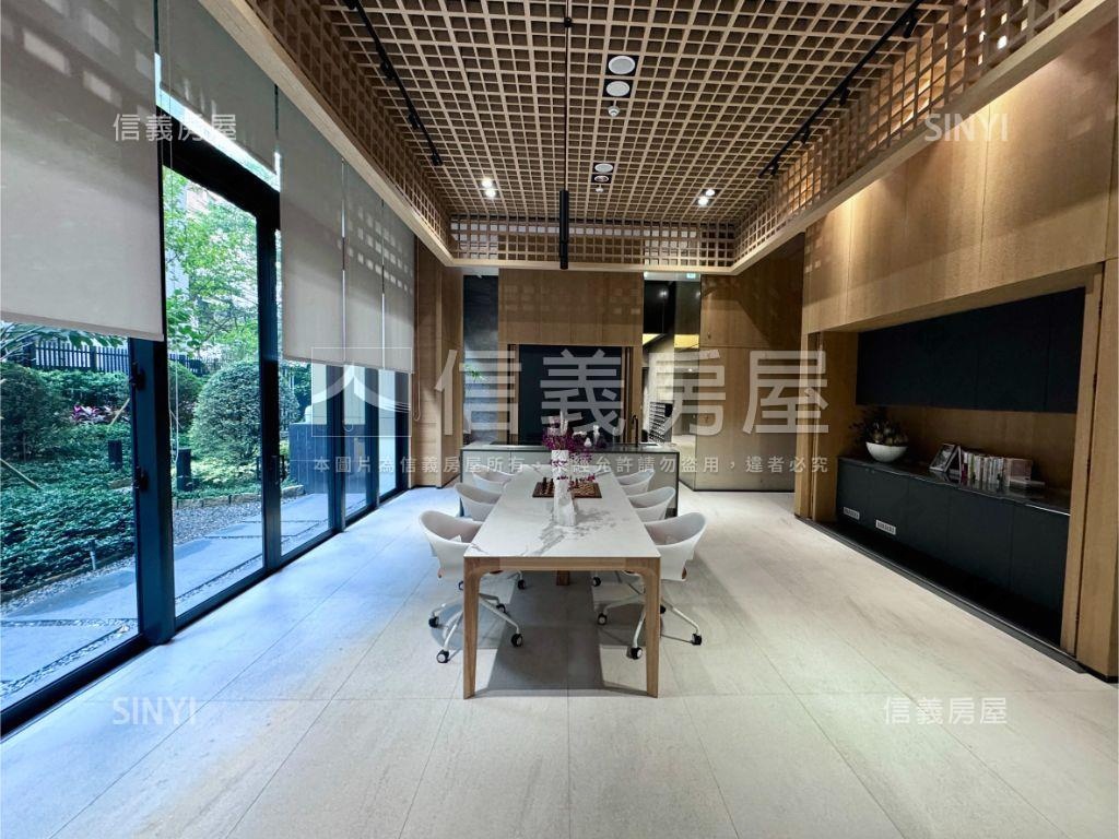 第一樂章全新高樓三房平車房屋室內格局與周邊環境