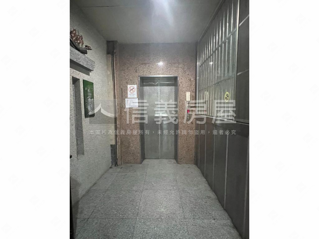 中區收租套房二樓房屋室內格局與周邊環境