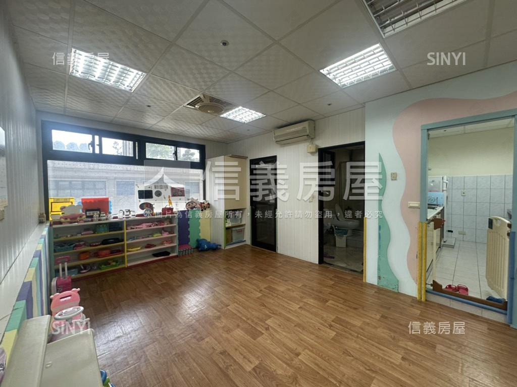 君臨天下收租住辦房屋室內格局與周邊環境