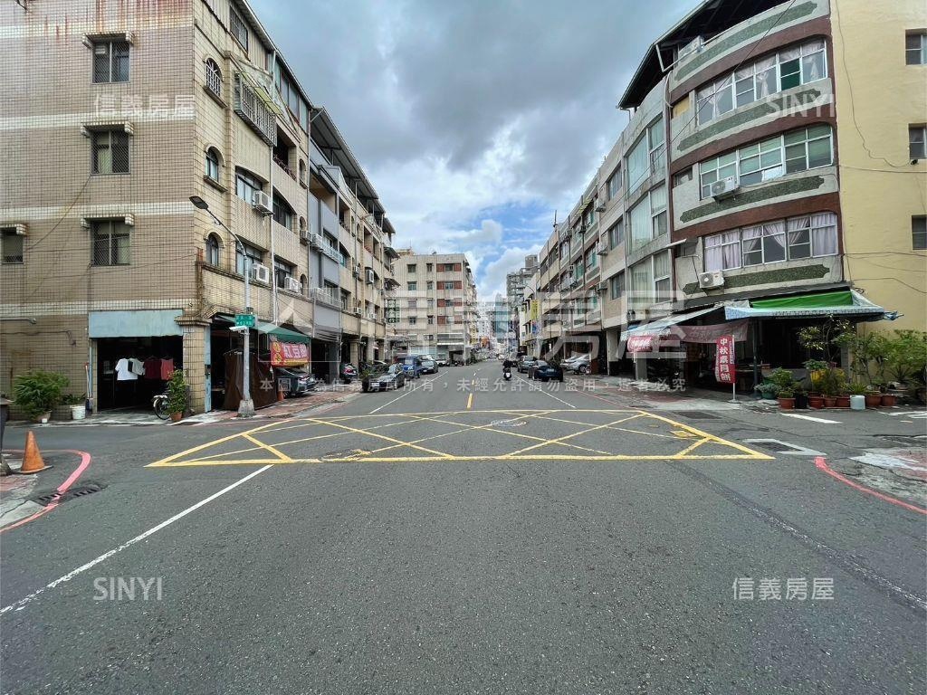 稀有釋出鼎中路正路透店房屋室內格局與周邊環境