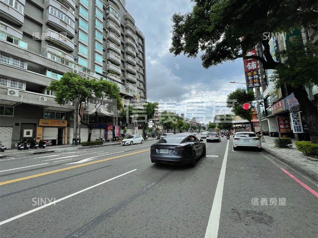 稀有釋出鼎中路正路透店房屋室內格局與周邊環境