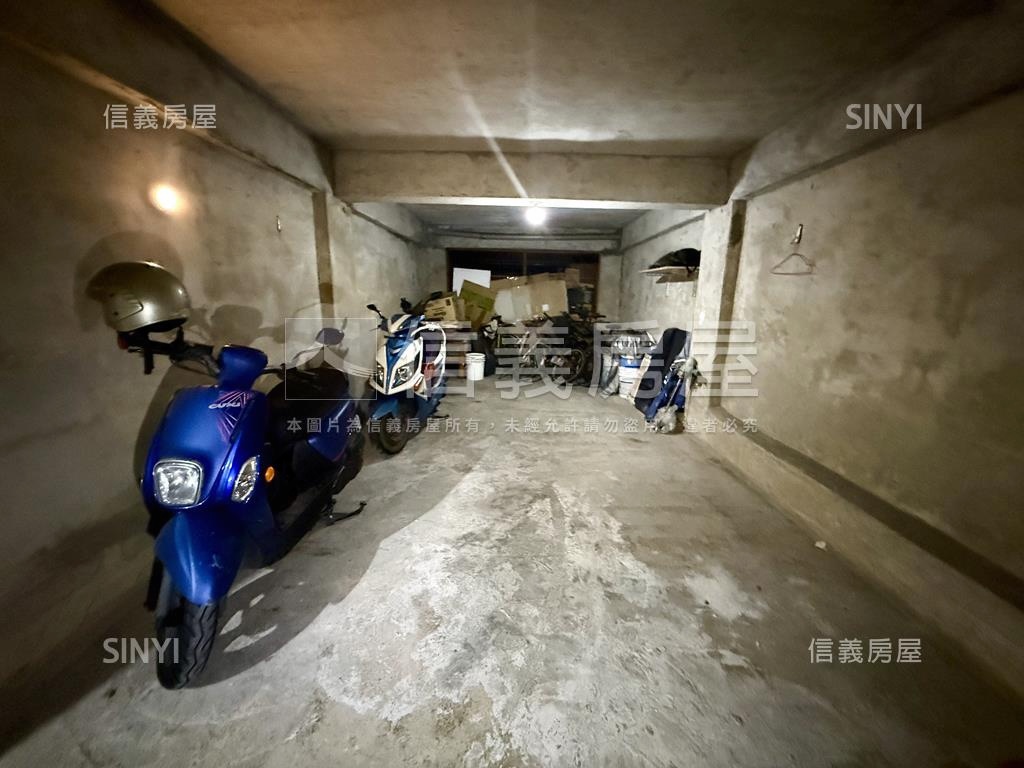 近內壢交流道公園３房美寓房屋室內格局與周邊環境