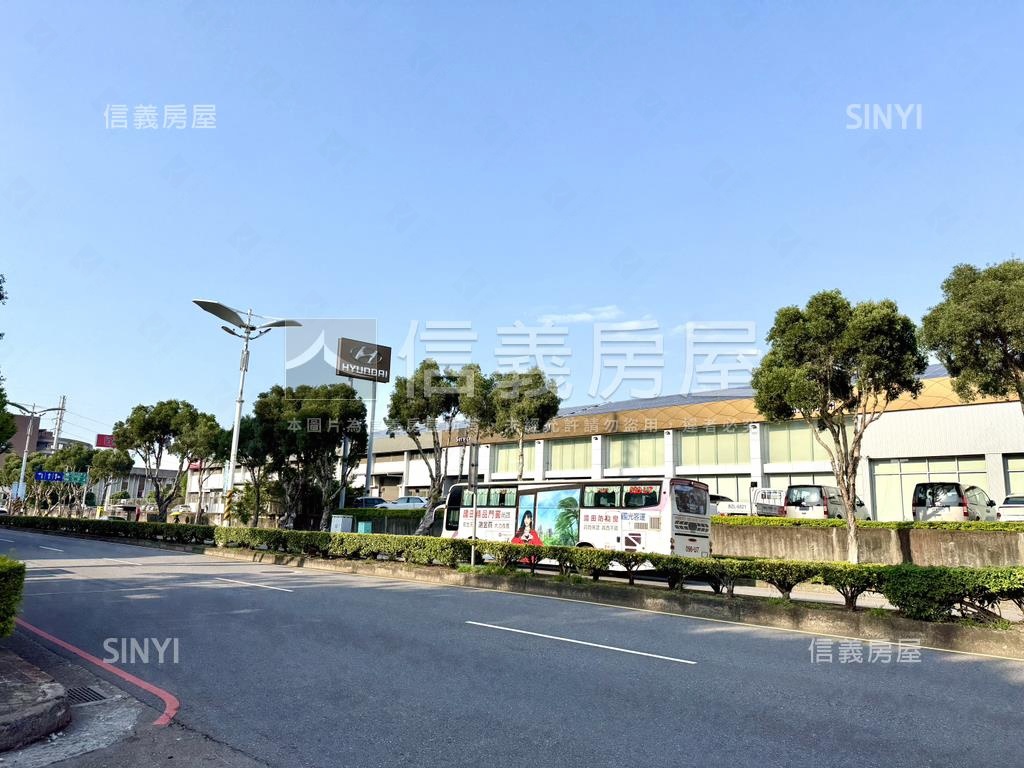 近內壢交流道公園３房美寓房屋室內格局與周邊環境