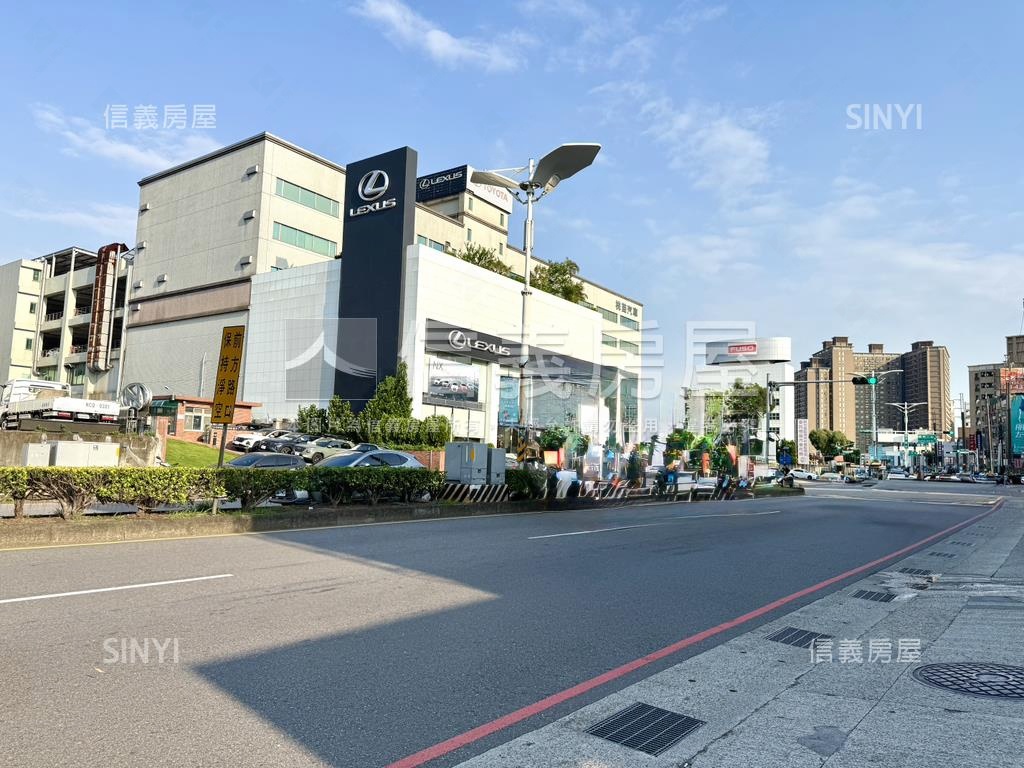 近內壢交流道公園３房美寓房屋室內格局與周邊環境