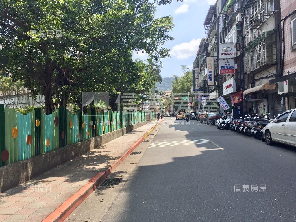 新接★首購新婚電梯美宅房屋室內格局與周邊環境
