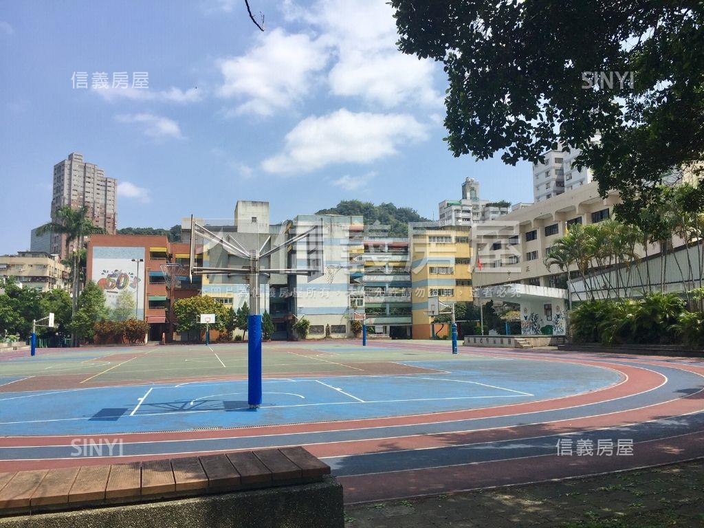 新接★首購新婚電梯美宅房屋室內格局與周邊環境